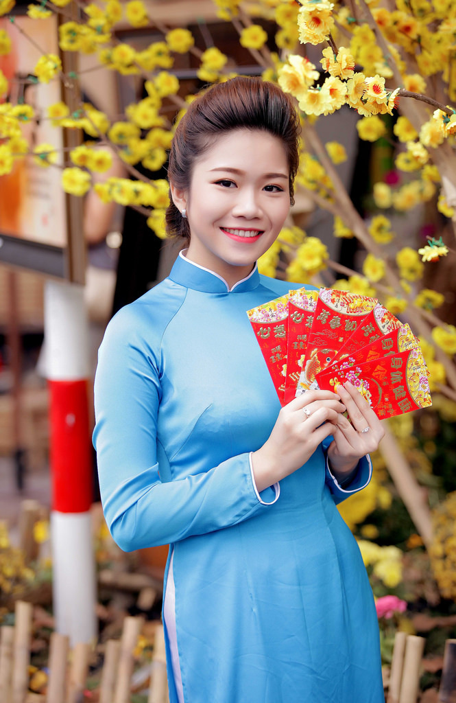 迷人夫人無刪減版